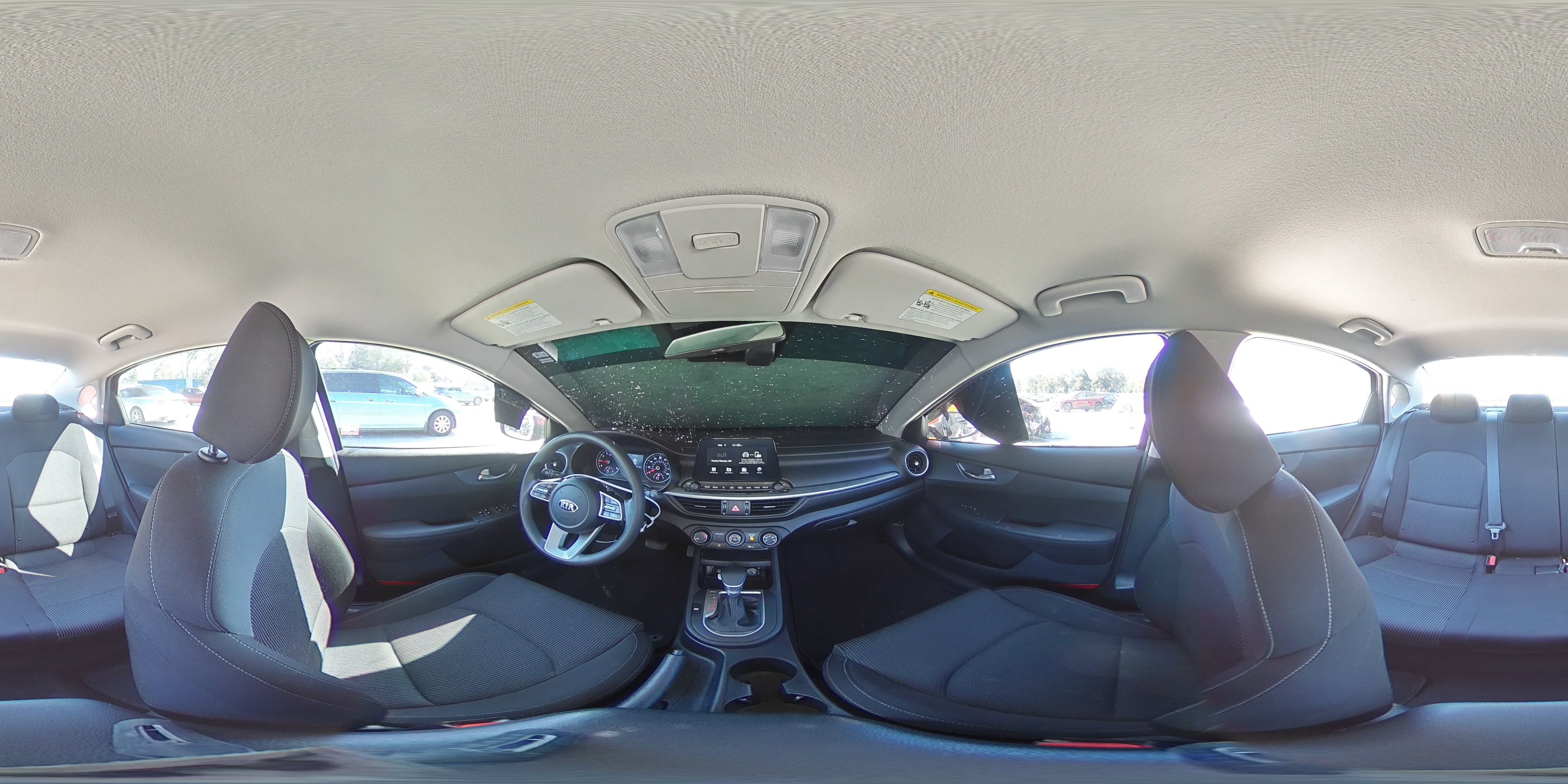 2021 Kia Forte - Image 12