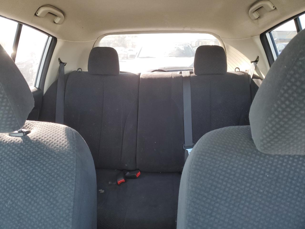 2011 Nissan Versa - Image 10