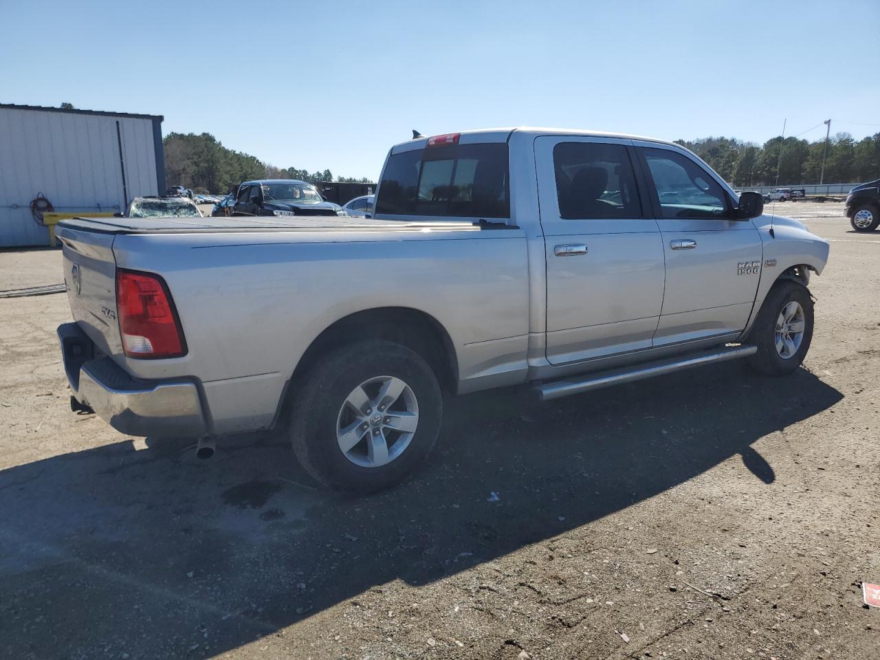 2016 RAM 1500 - Image 3