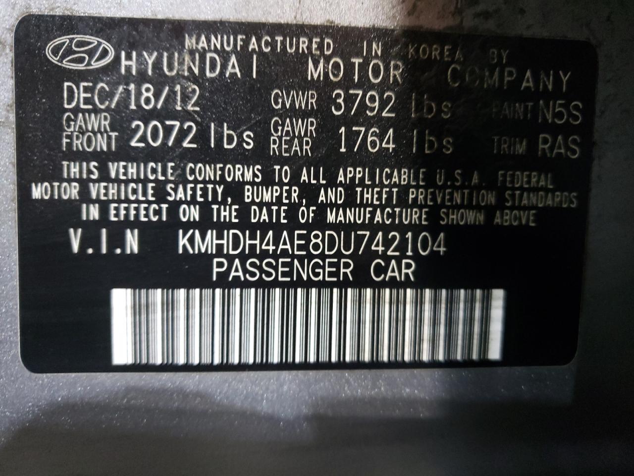 2013 Hyundai Elantra - Image 12