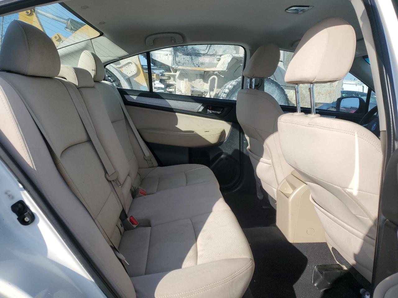 2016 Subaru Legacy - Image 10