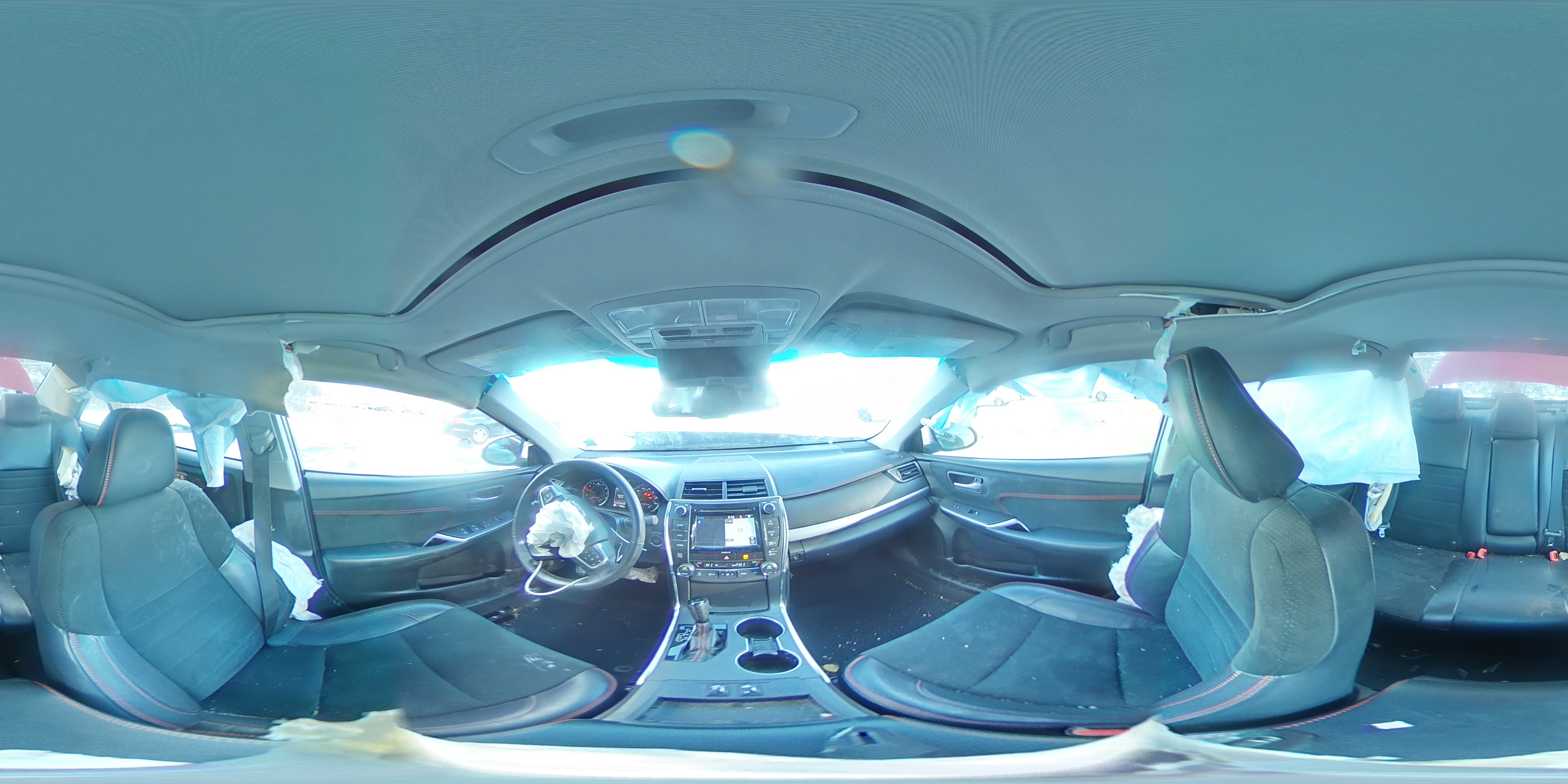 2016 Toyota Camry - Image 13
