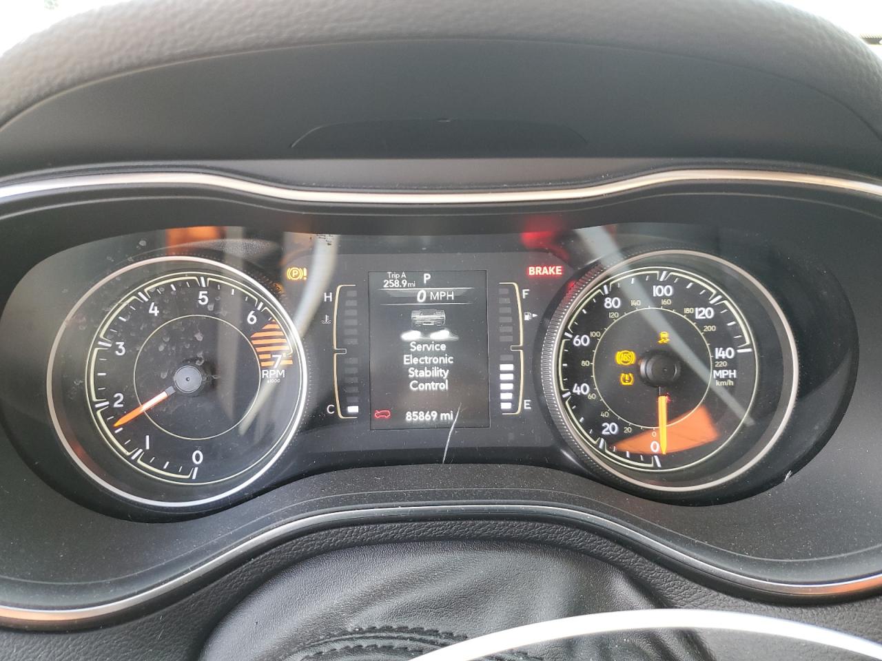 2020 Jeep Grand Cherokee - Image 9