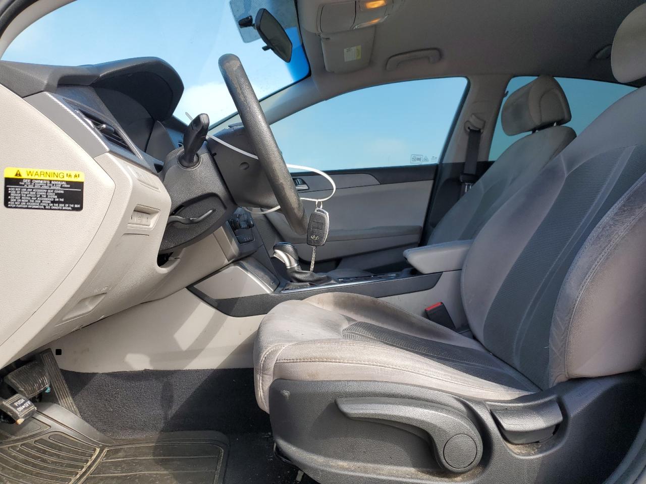 2017 Hyundai Sonata - Image 7