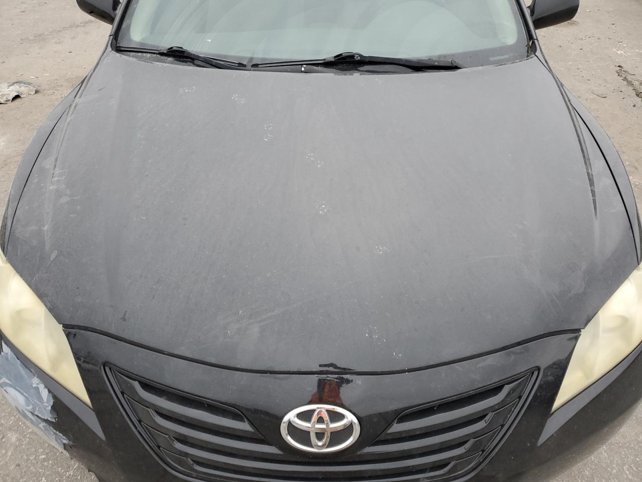 2009 Toyota Camry - Image 12