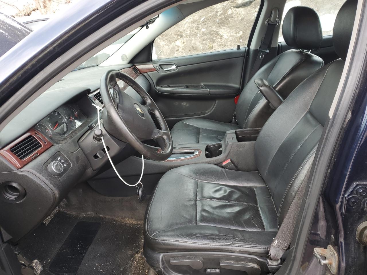 2009 Chevrolet Impala - Image 7