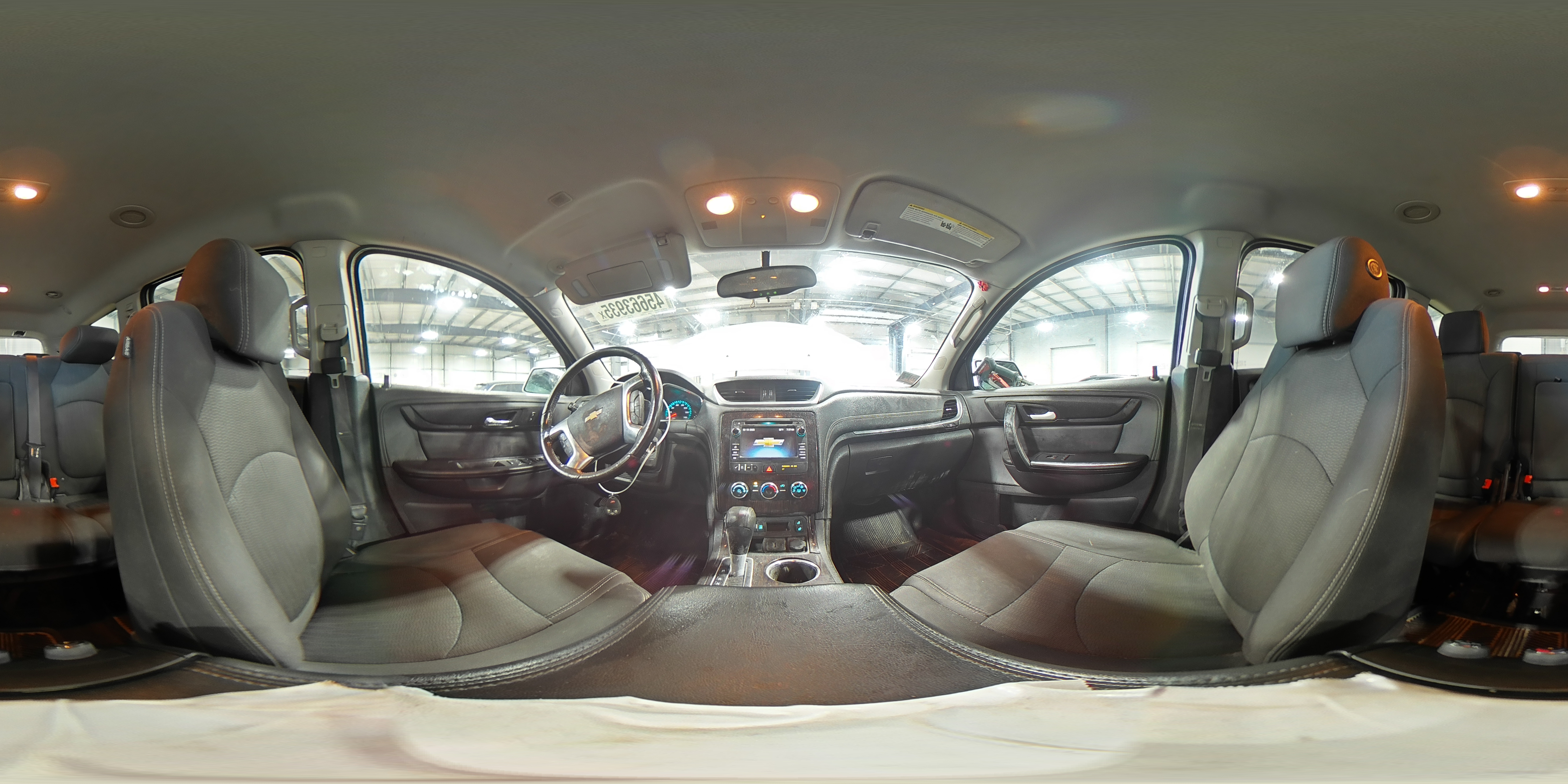 2016 Chevrolet Traverse - Image 15