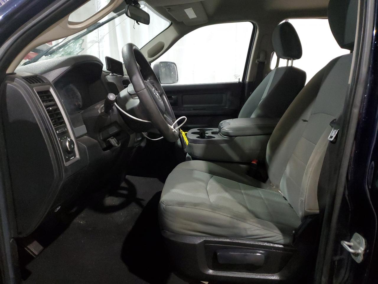 2014 RAM 1500 - Image 7