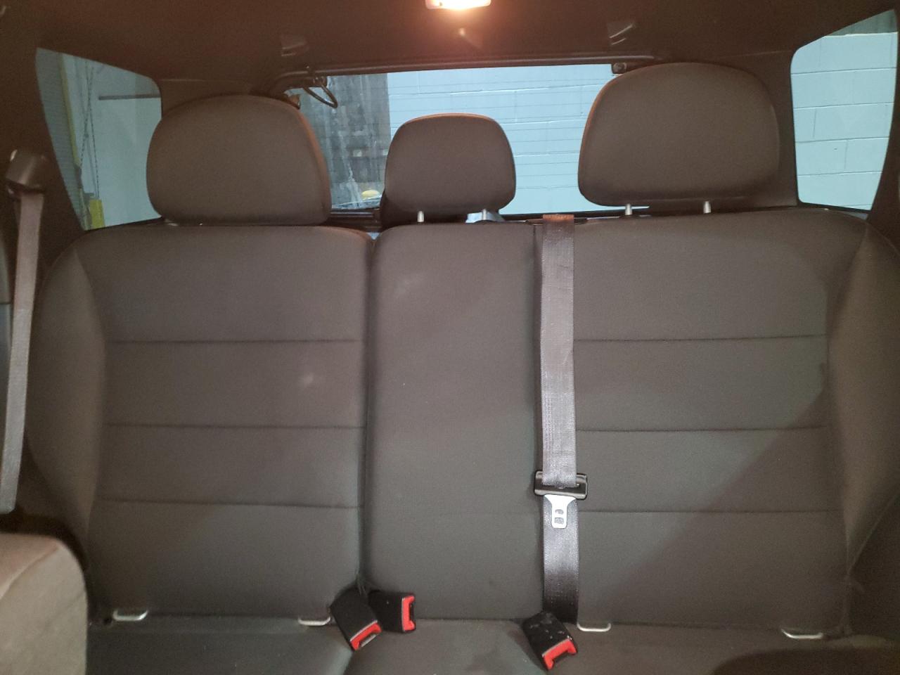 2010 Ford Escape - Image 10