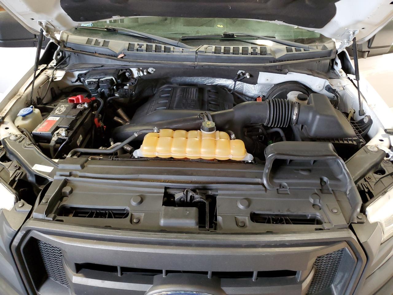 2016 Ford F-150 - Image 11