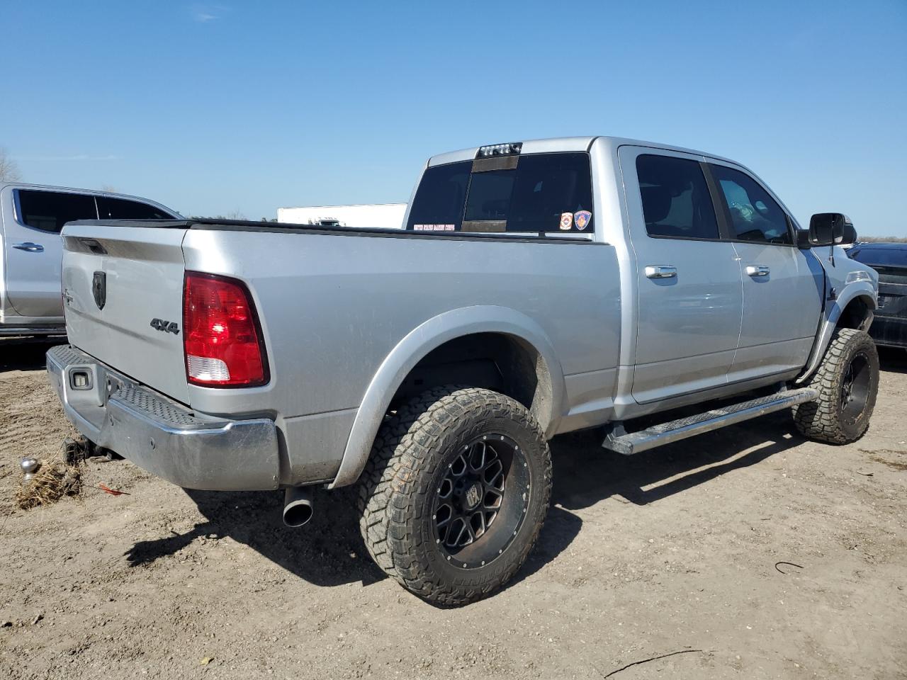 2015 RAM 2500 - Image 3