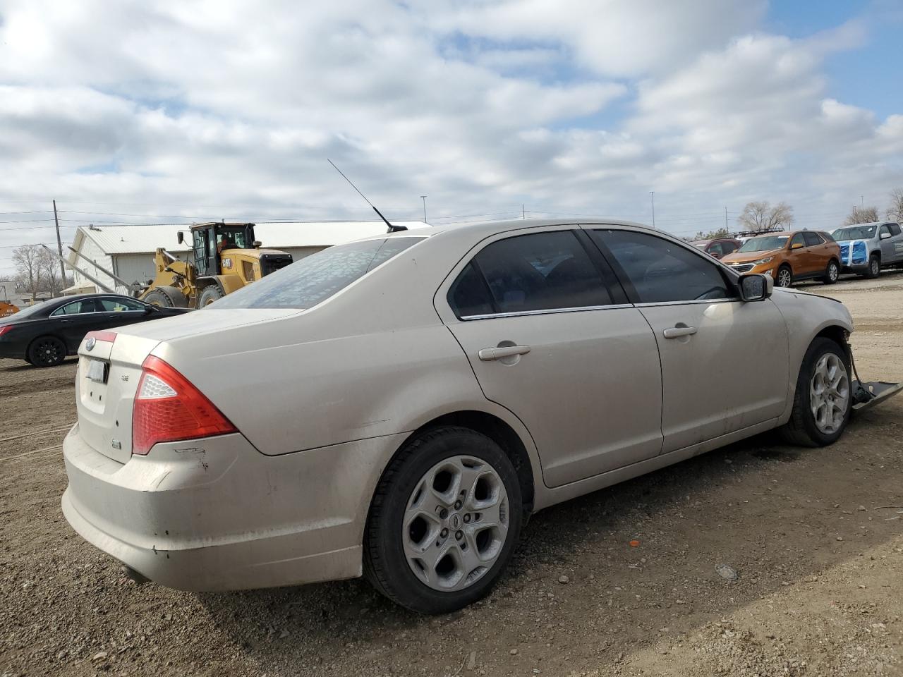 2010 Ford Fusion - Image 3