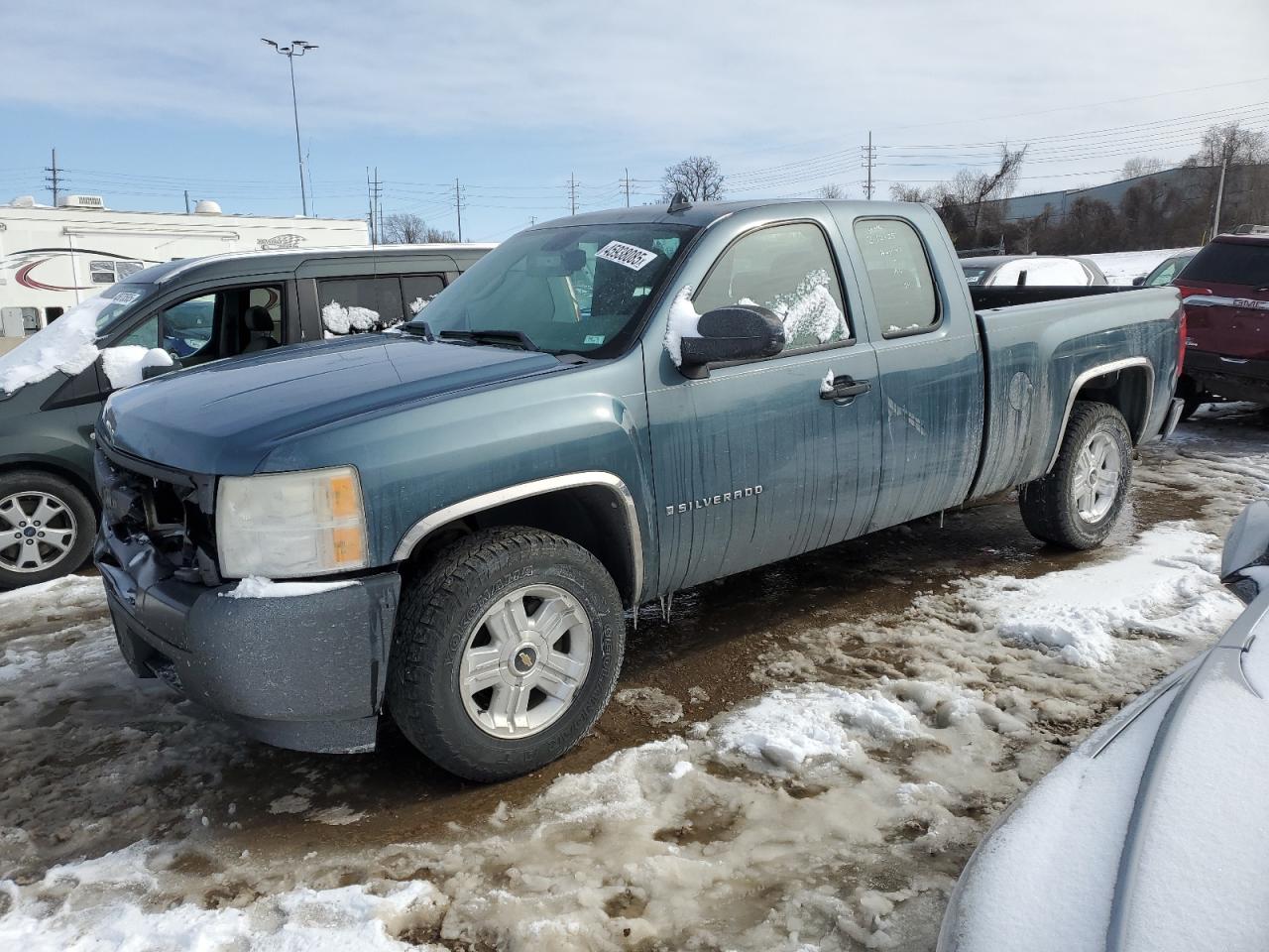 2009 Chevrolet Silverado - Image 1
