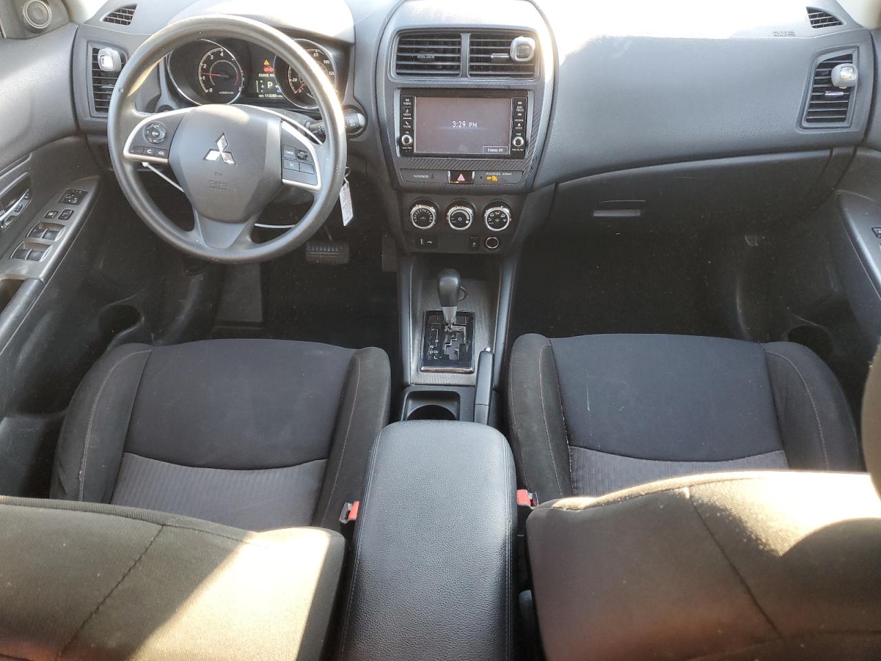 2018 Mitsubishi Outlander - Image 8