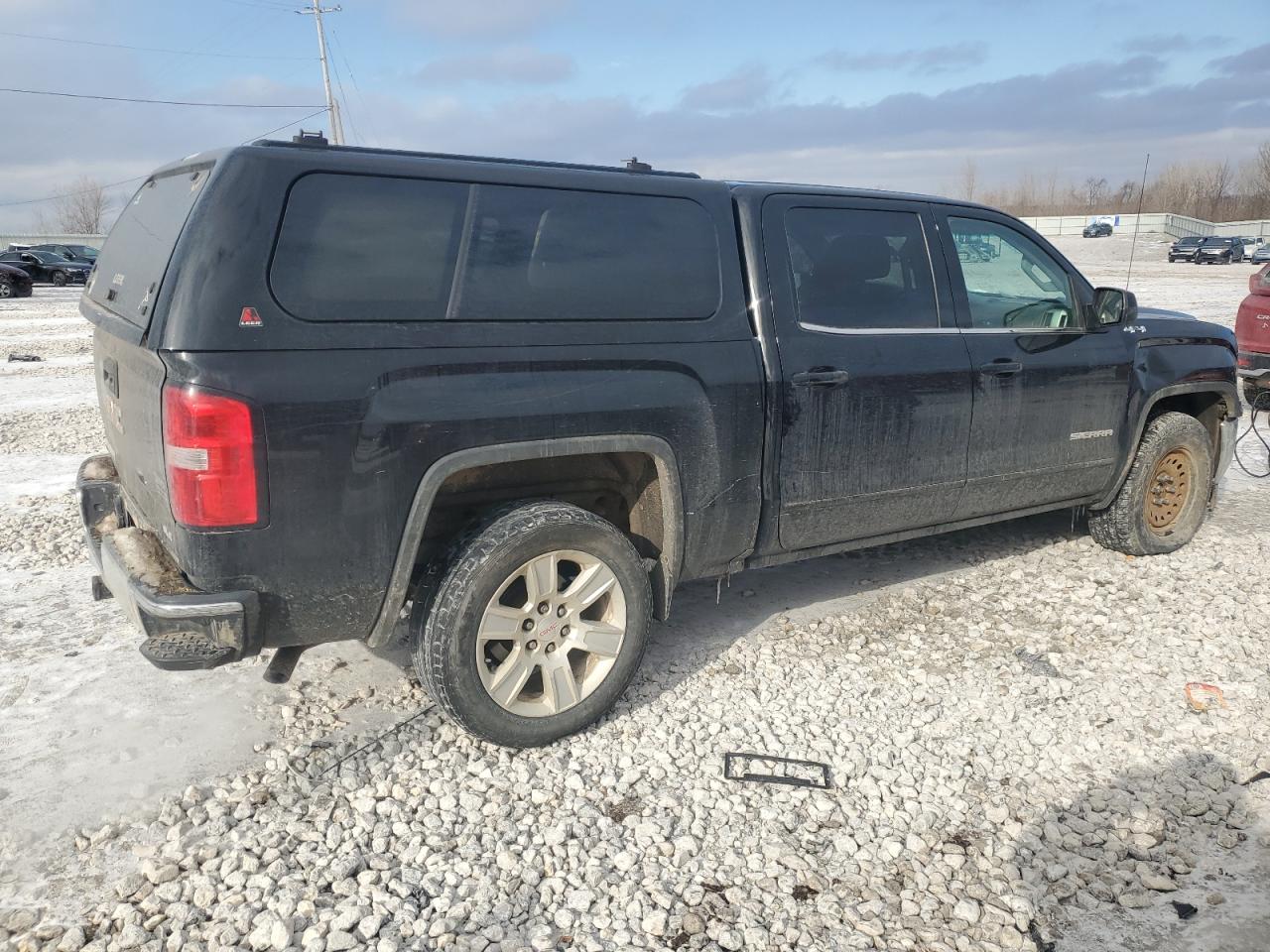 2017 GMC Sierra - Image 3