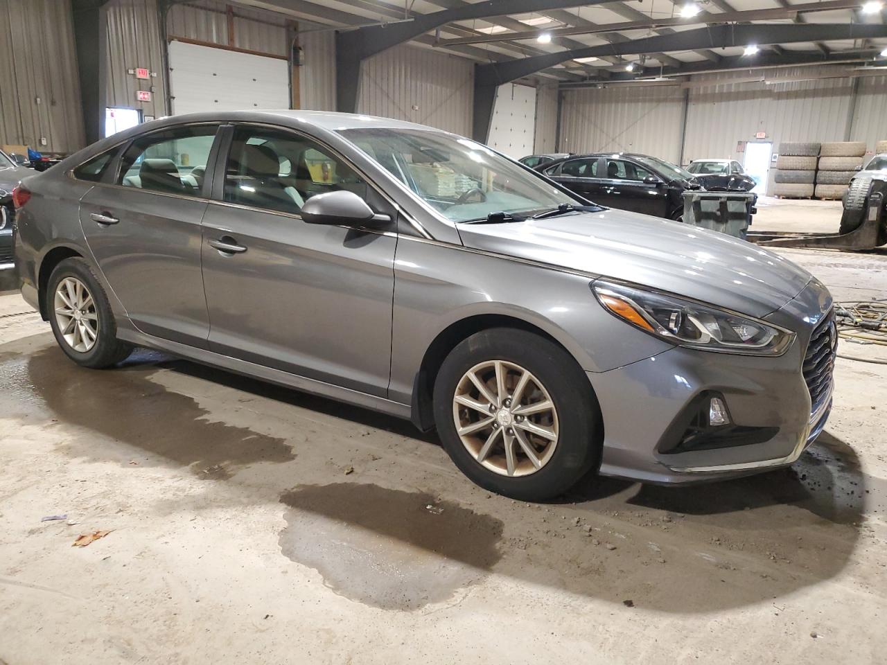 2019 Hyundai Sonata - Image 4