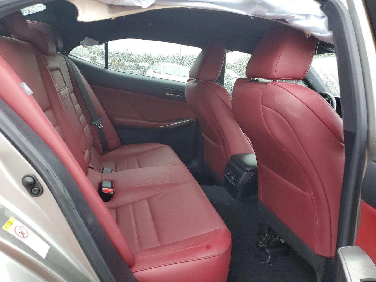 2018 Lexus IS - Image 11