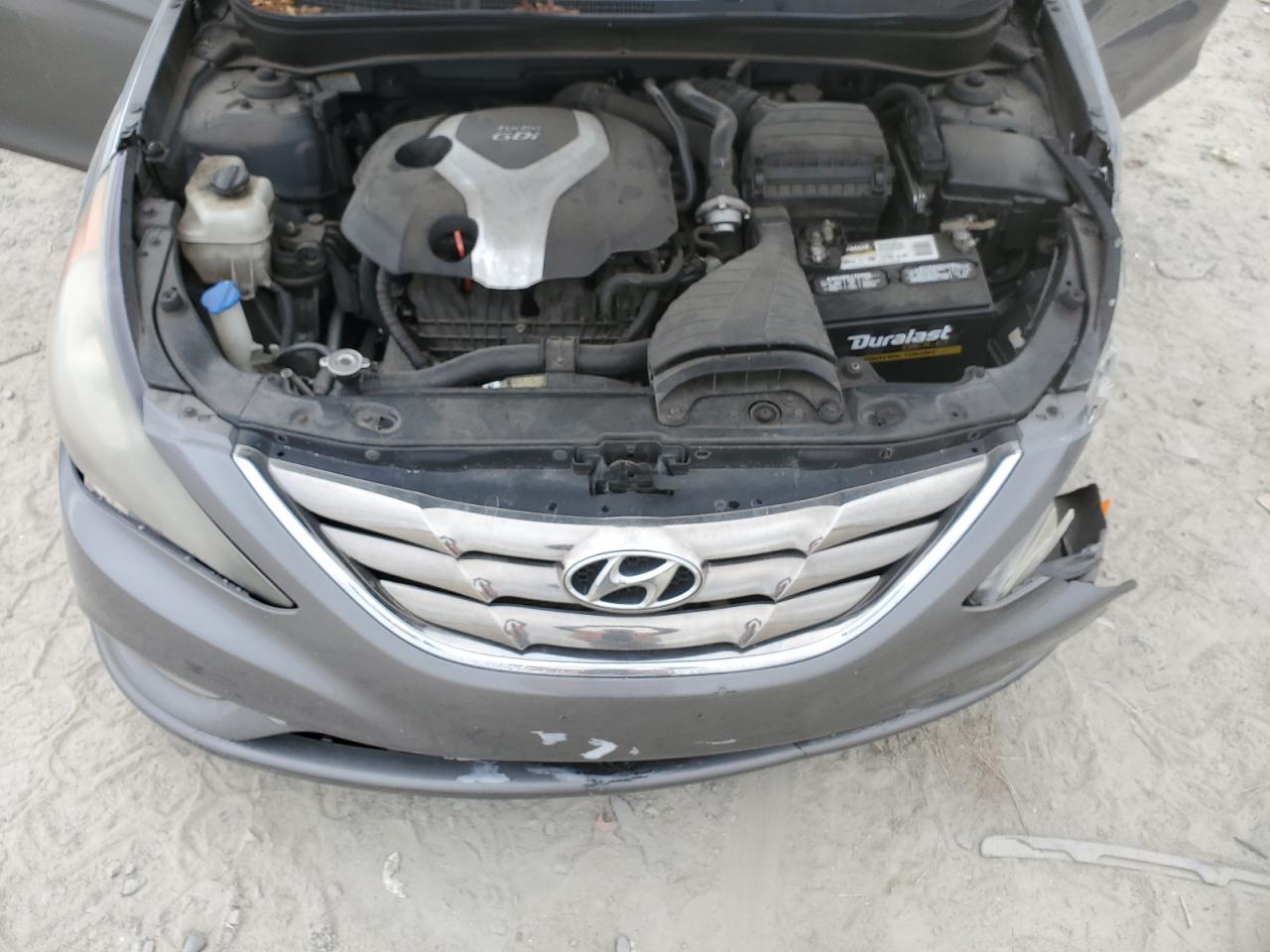 2013 Hyundai Sonata - Image 11