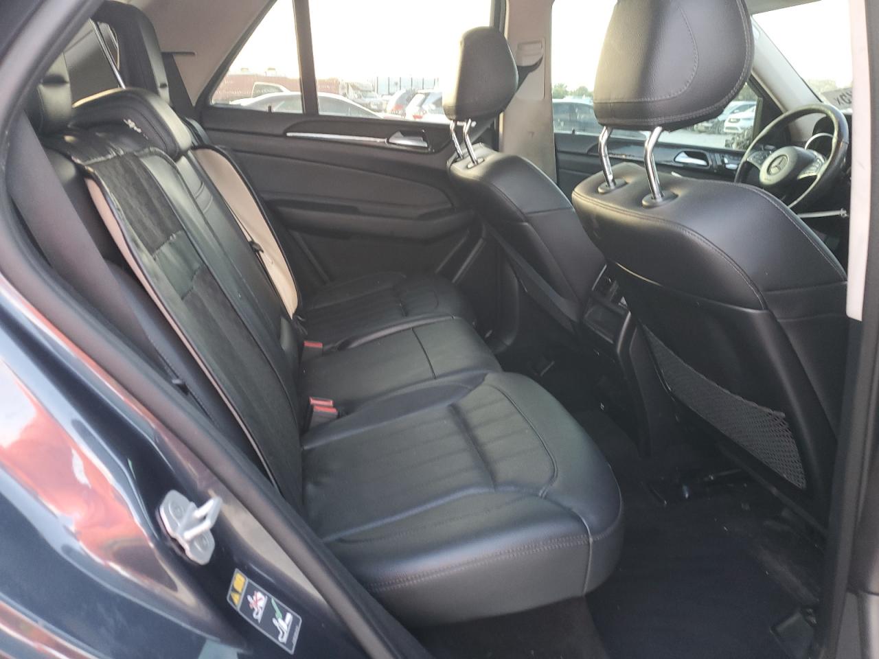 2016 Mercedes-Benz GLE - Image 11