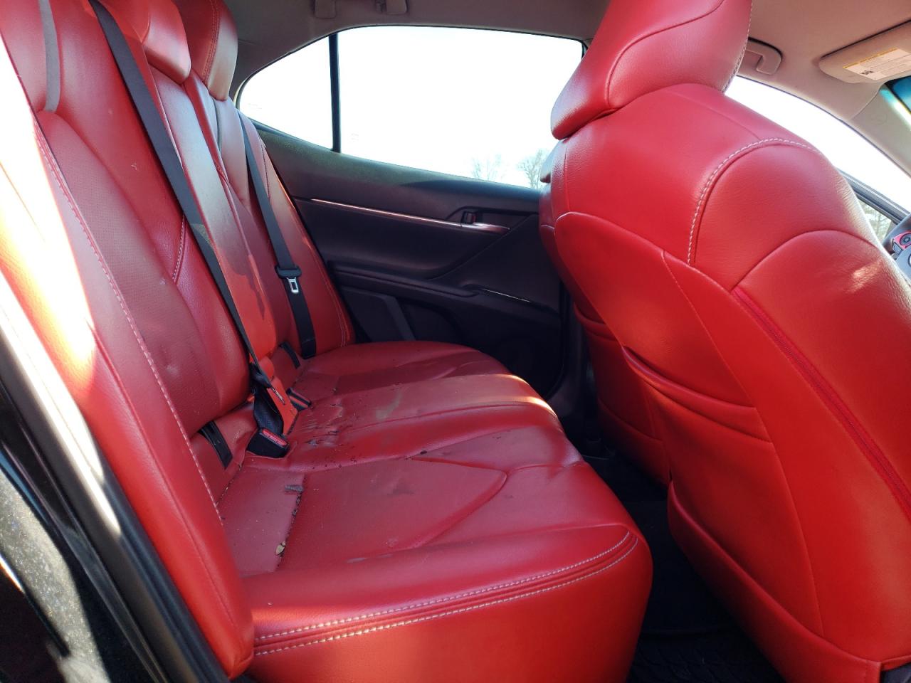 2018 Toyota Camry - Image 10