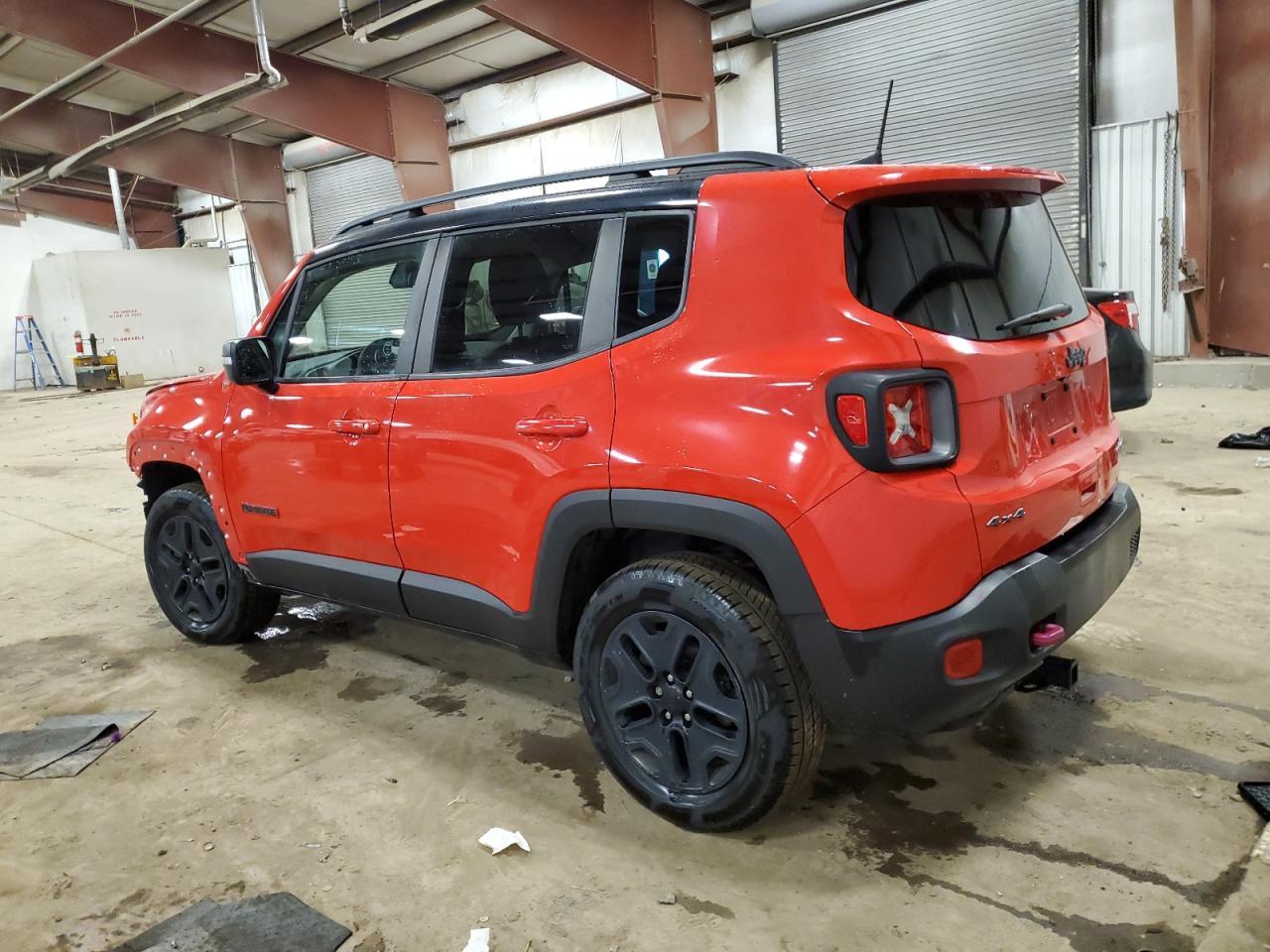 2018 Jeep Renegade - Image 2