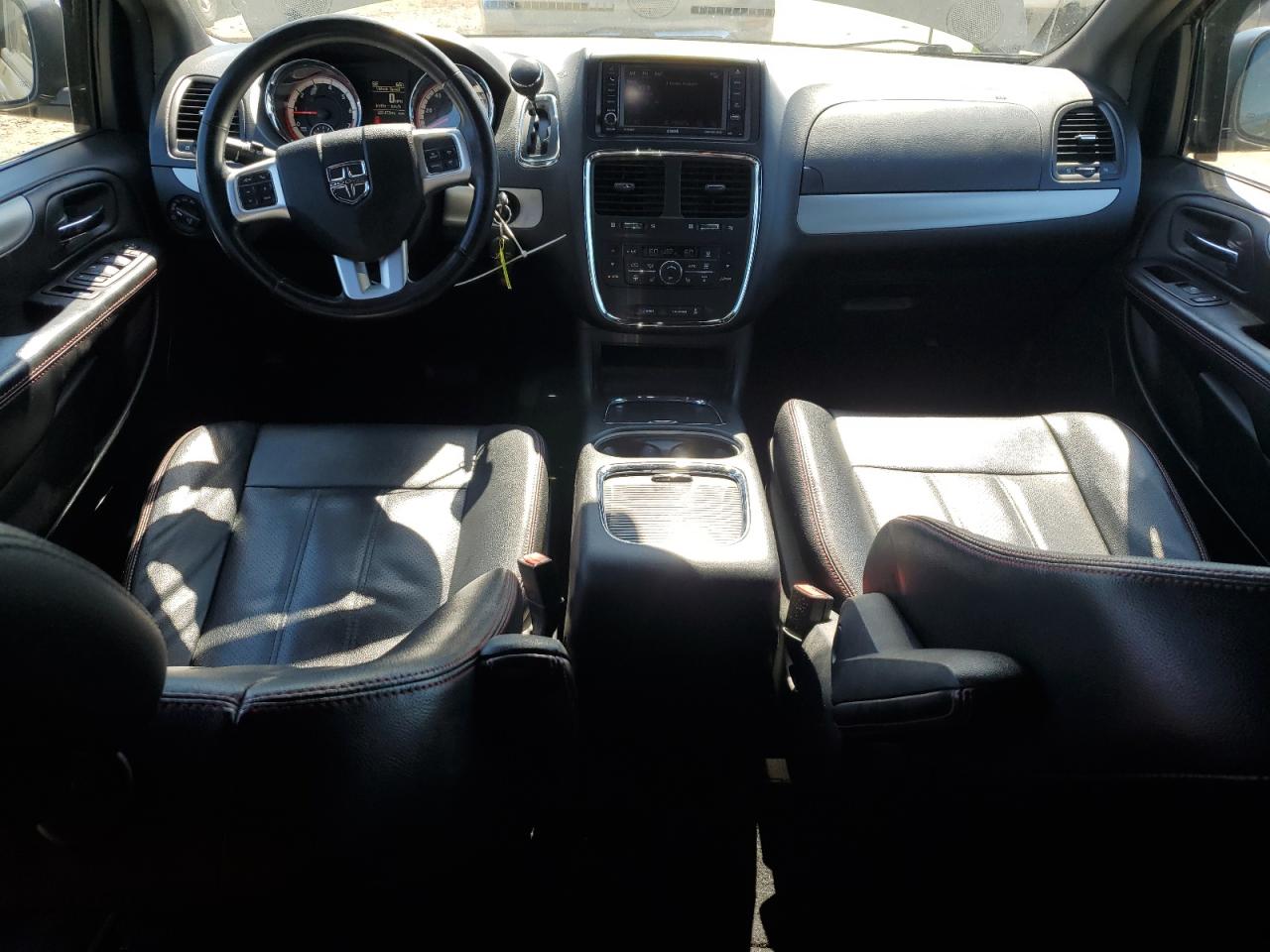 2019 Dodge Caravan - Image 8