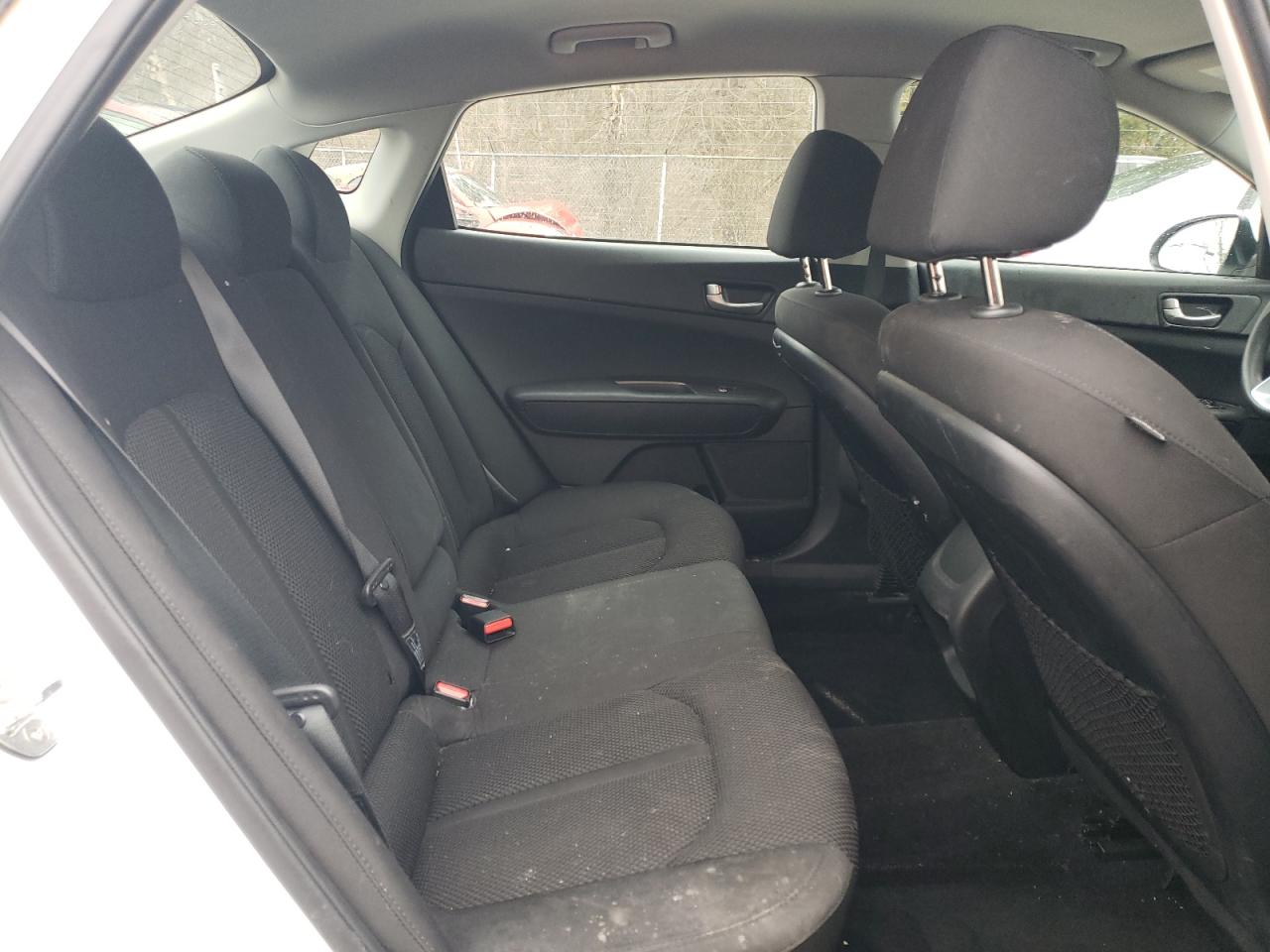 2019 Kia Optima - Image 10