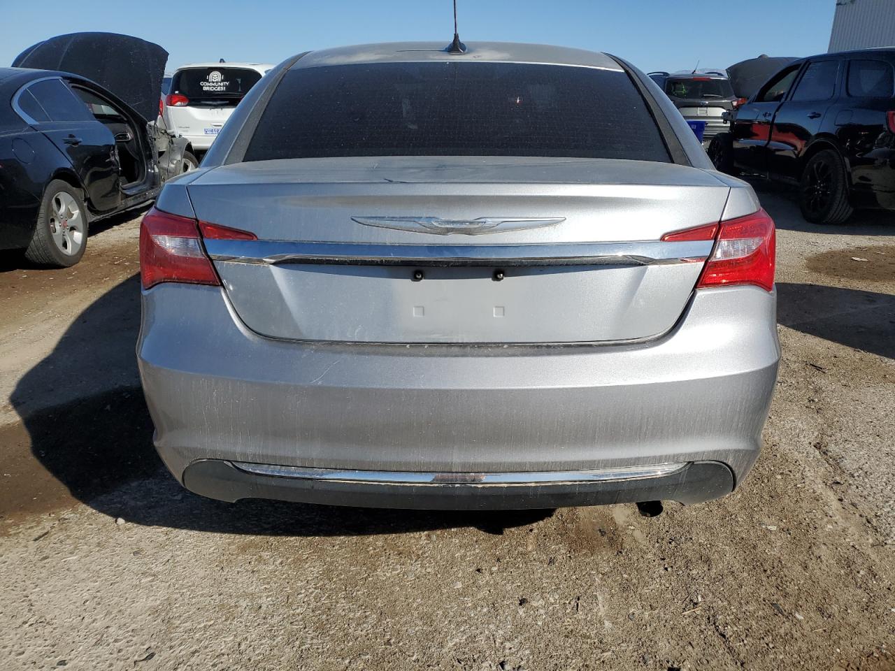 2014 Chrysler 200 - Image 6