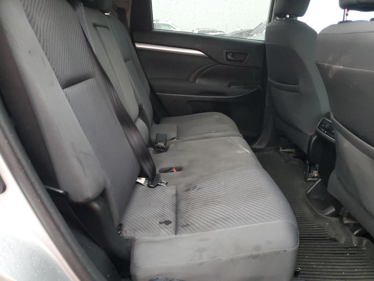 2019 Toyota Highlander - Image 11