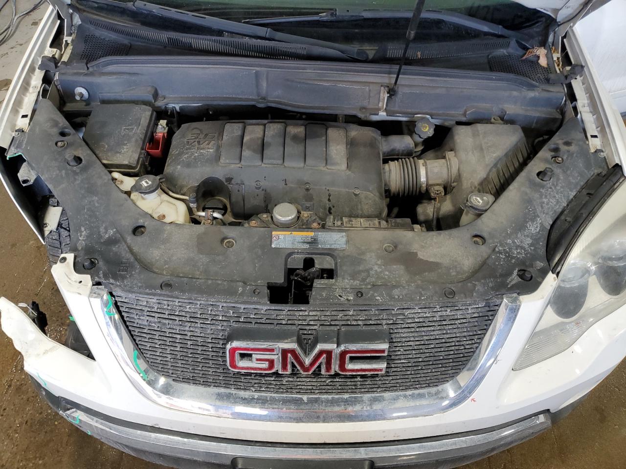 2011 GMC Acadia - Image 12