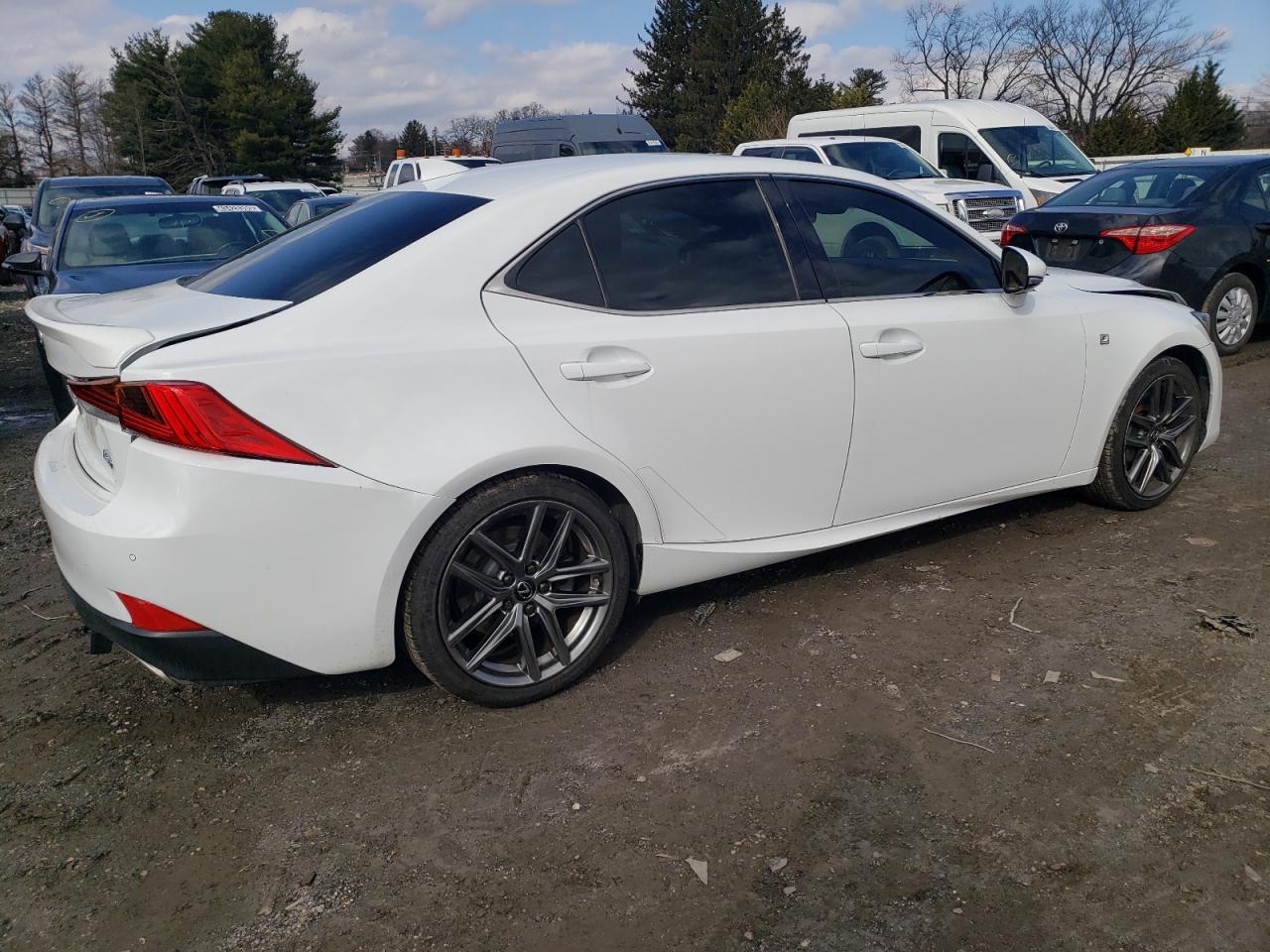 2020 Lexus IS - Image 3
