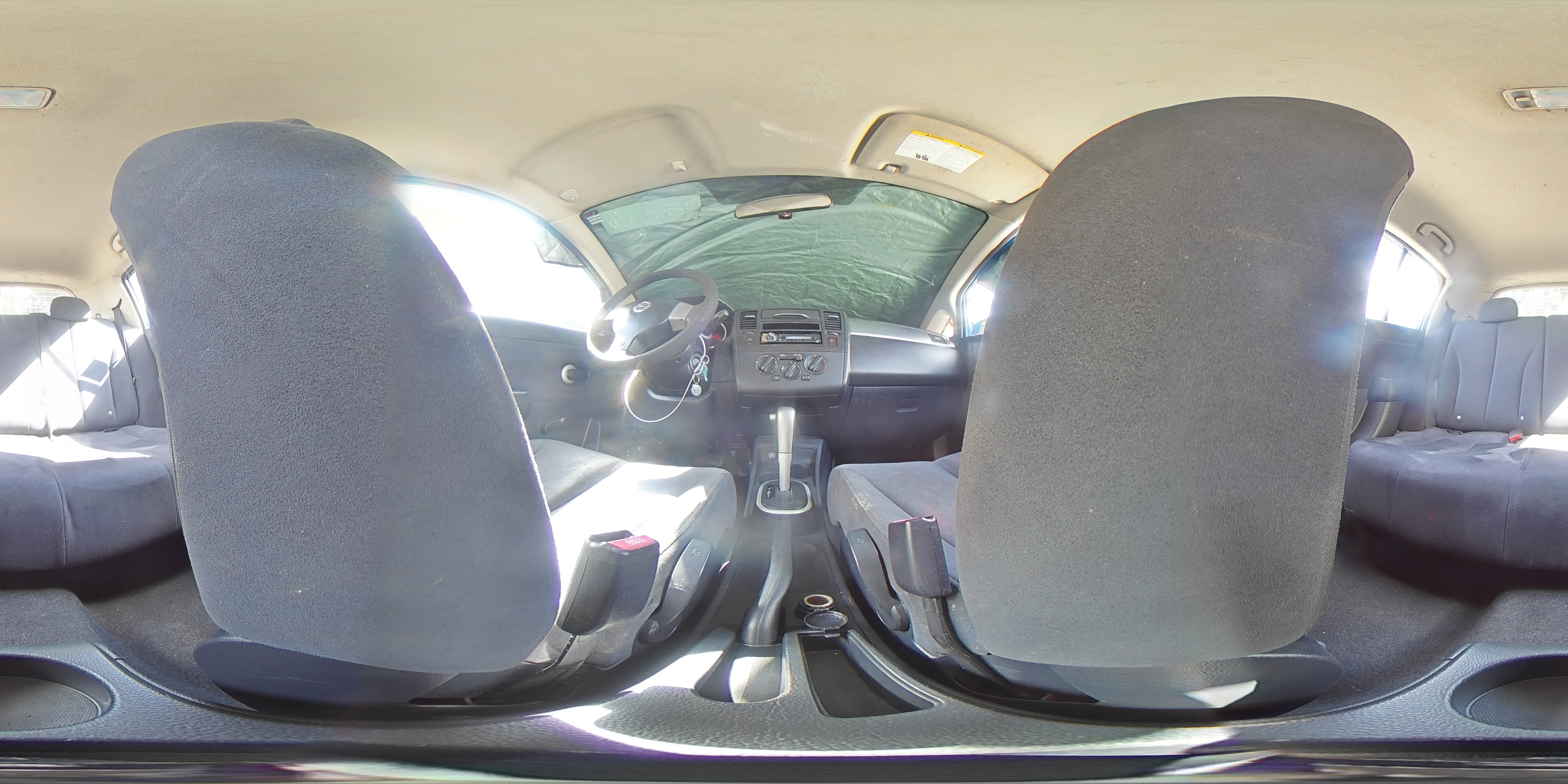 2009 Nissan Versa - Image 13