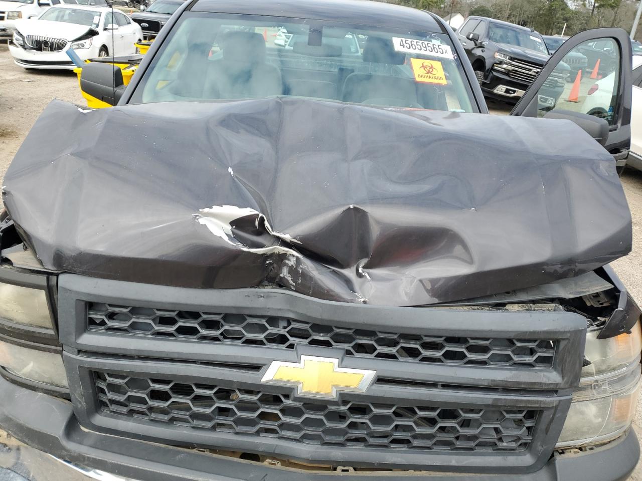 2015 Chevrolet Silverado - Image 12