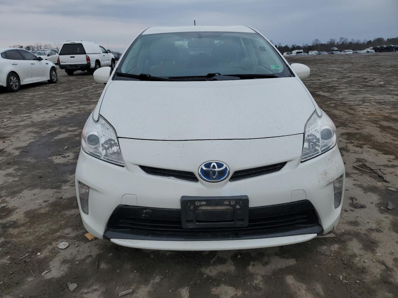 2015 Toyota Prius - Image 5