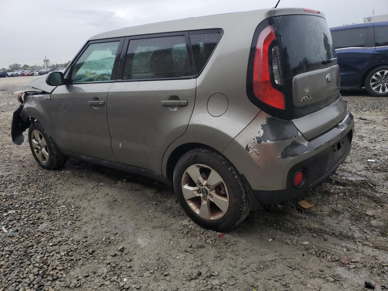 2017 Kia Soul - Image 2