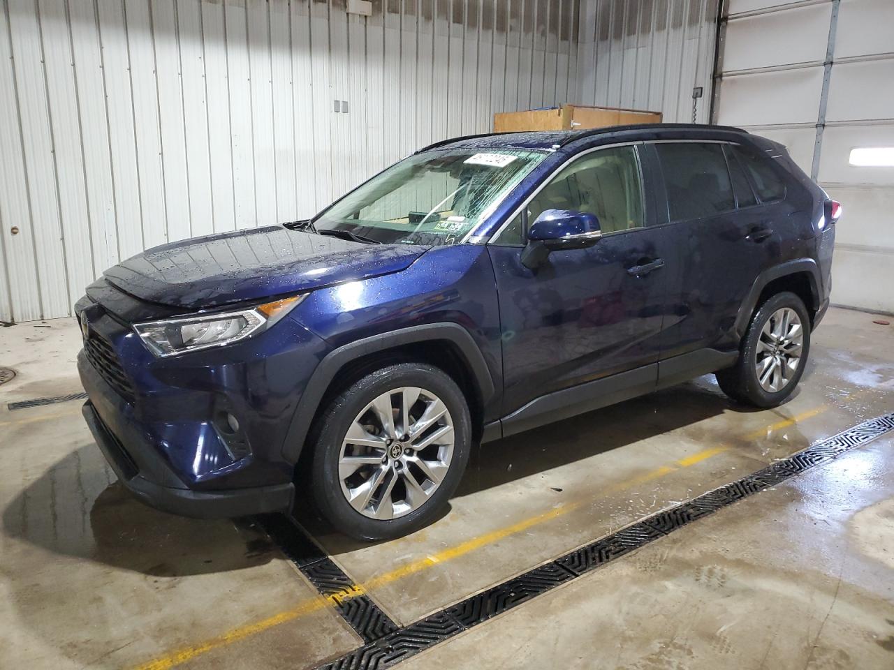 2020 Toyota RAV 4 - Image 1