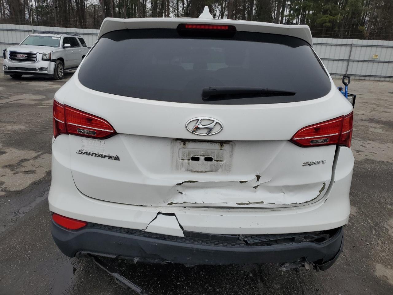 2015 Hyundai Santa Fe - Image 6