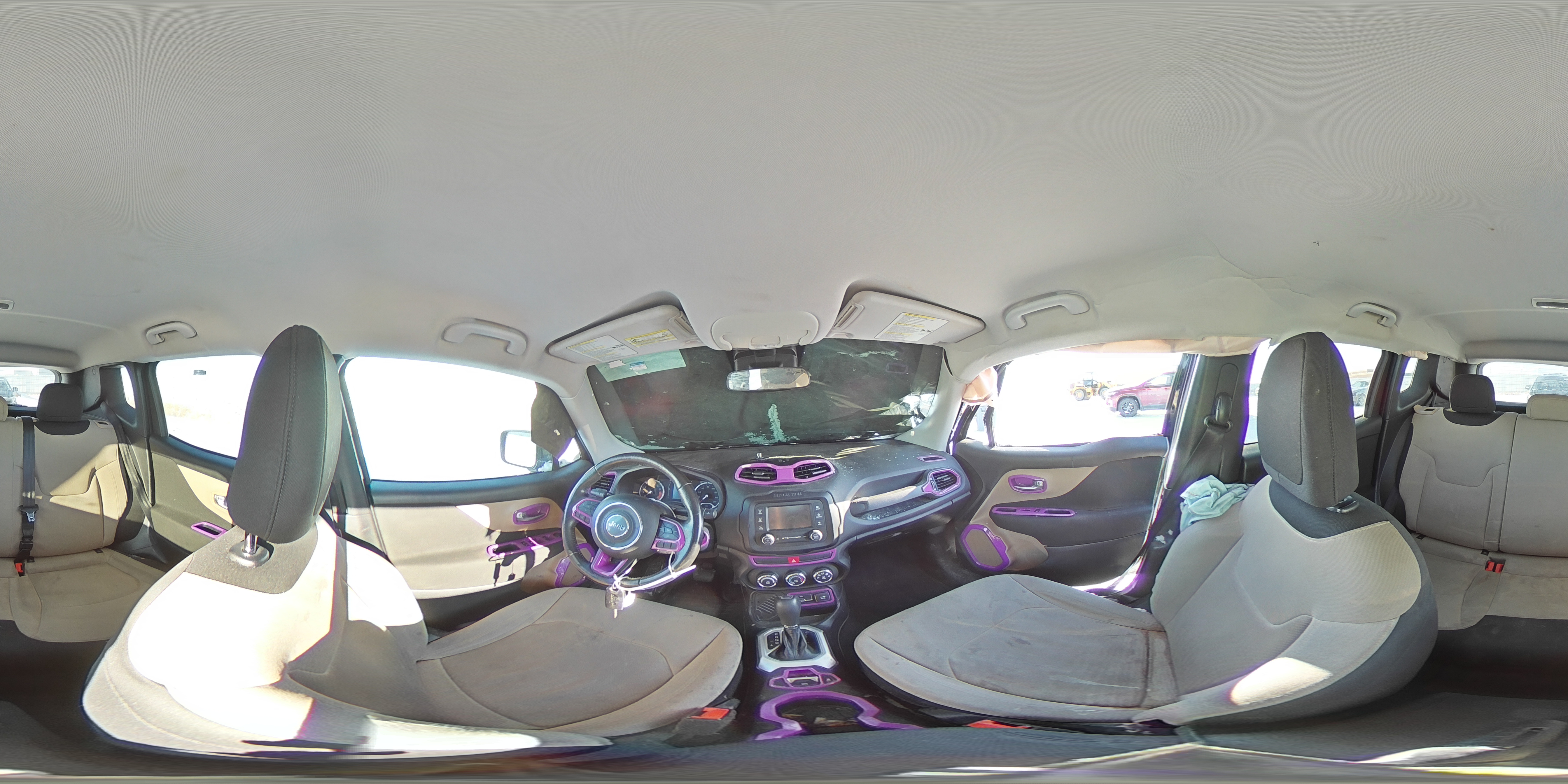 2015 Jeep Renegade - Image 14