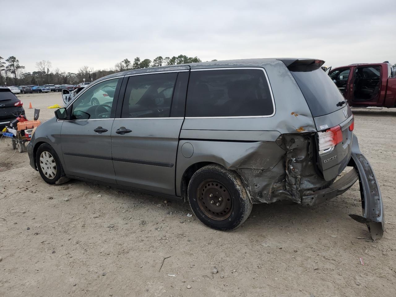 2009 Honda Odyssey - Image 2