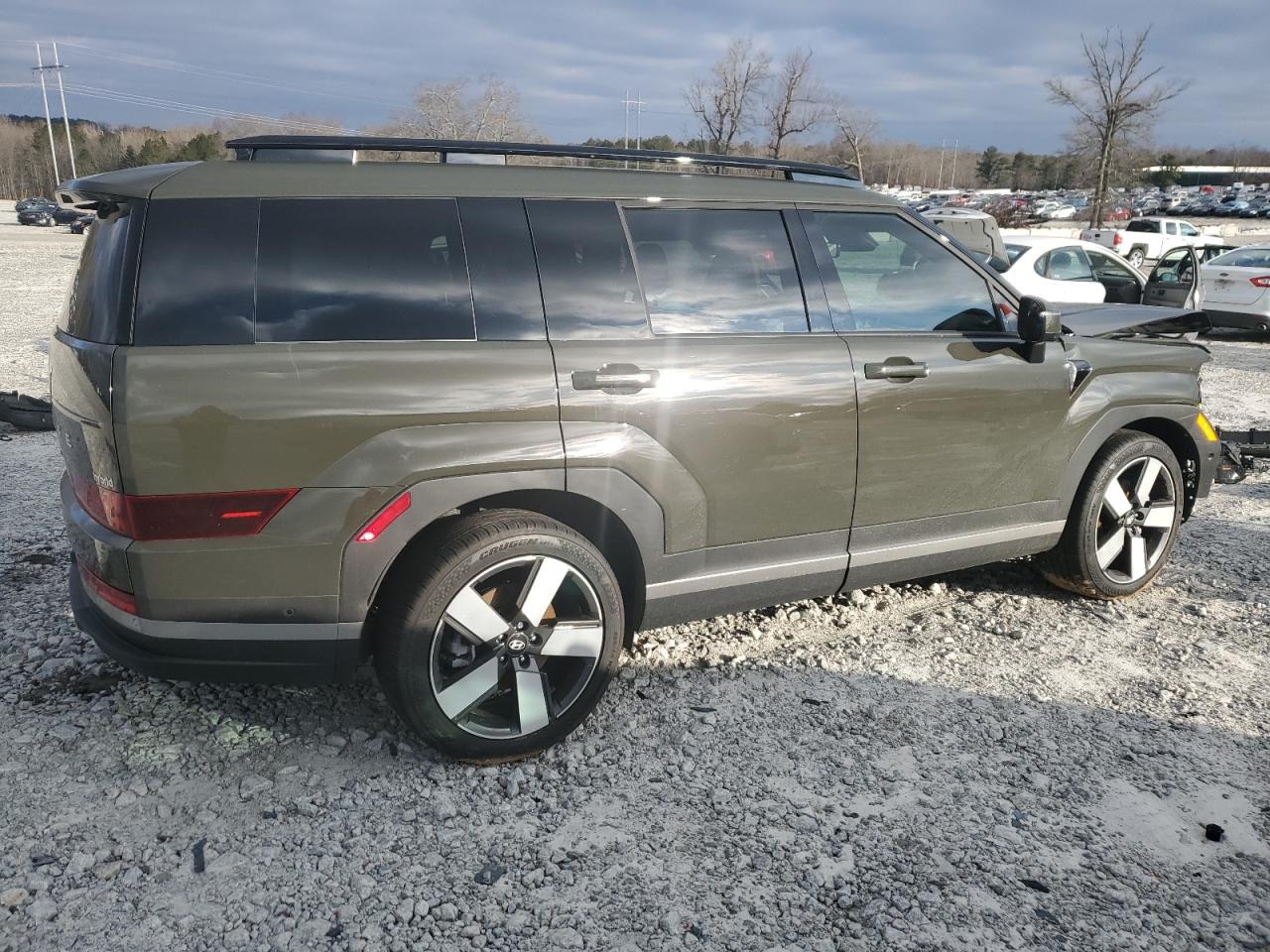 2024 Hyundai Santa Fe - Image 3