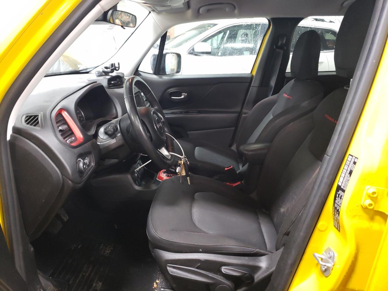 2015 Jeep Renegade - Image 7