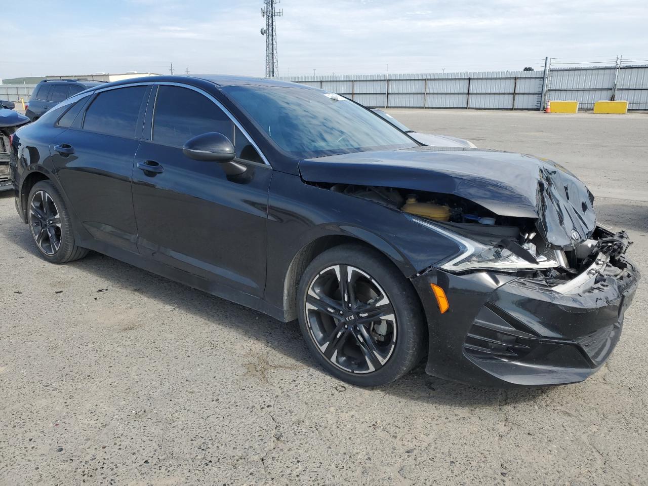 2021 Kia K5 - Image 4