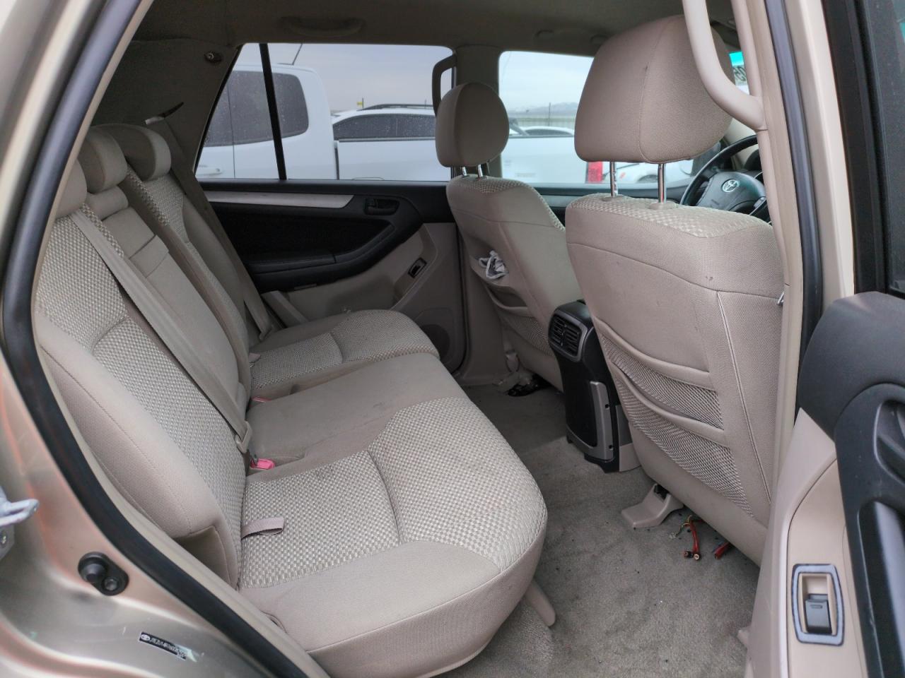 2006 Toyota 4Runner - Image 10