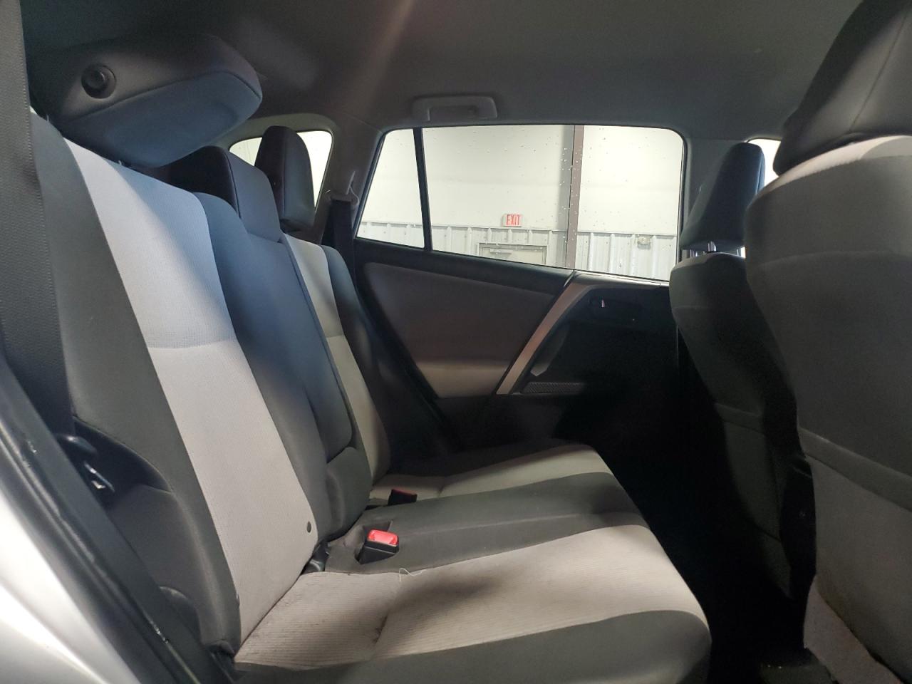 2015 Toyota RAV 4 - Image 11
