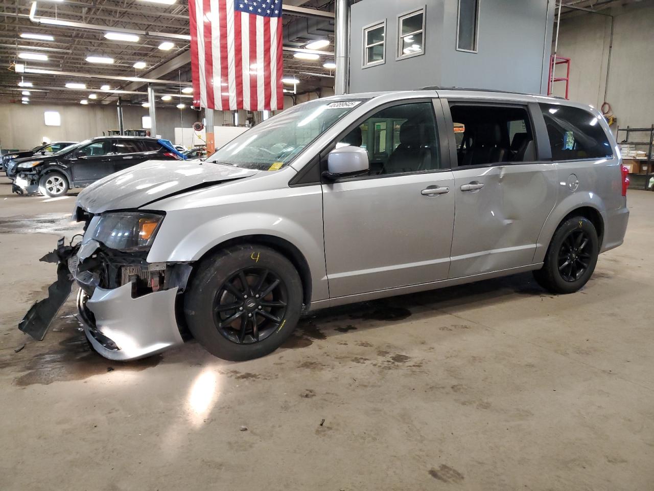 2019 Dodge Caravan - Image 1