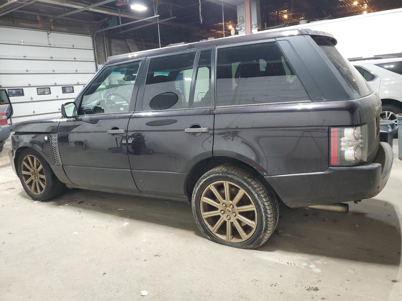 2011 Land Rover Range Rover - Image 2