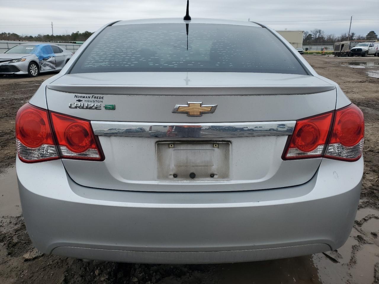 2014 Chevrolet Cruze - Image 6