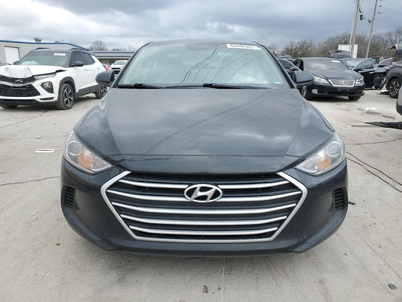 2018 Hyundai Elantra - Image 5