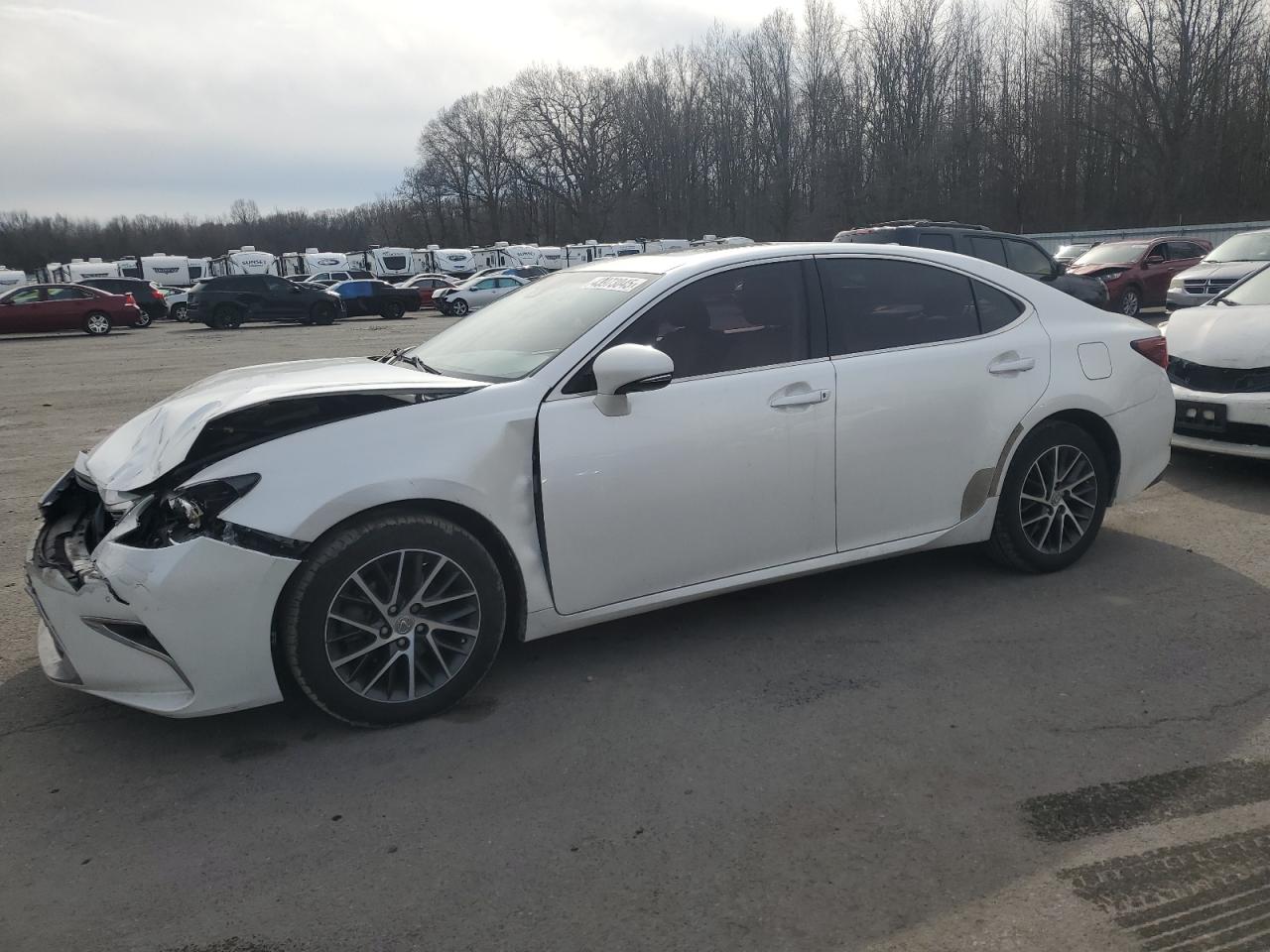 2016 Lexus ES - Image 1