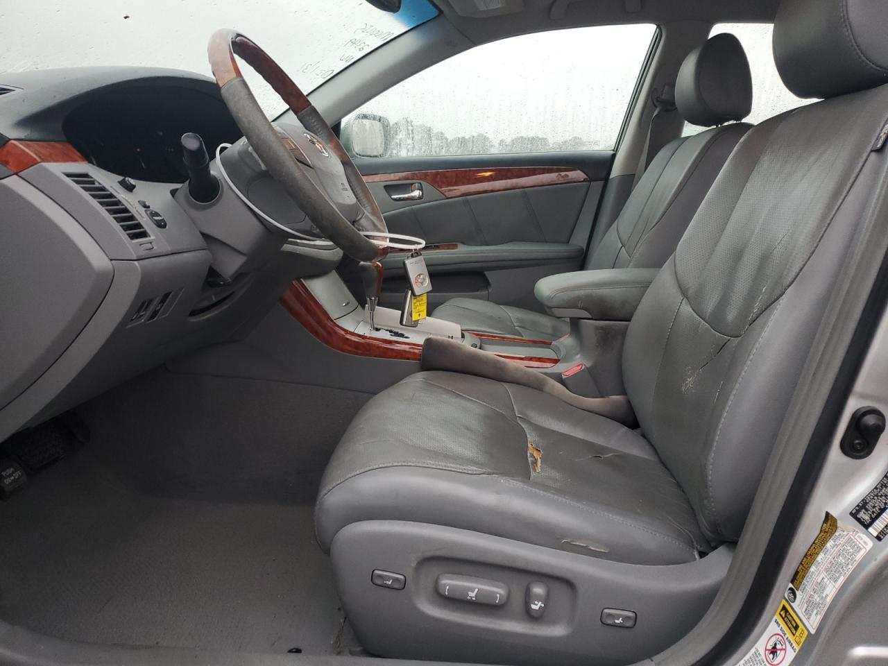 2006 Toyota Avalon - Image 7